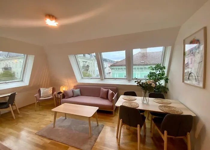 Wohnen Beim Hundertwasserhaus L Hg23 Wenen