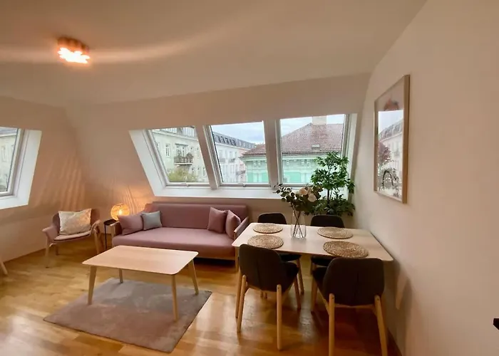Wohnen Beim Hundertwasserhaus L Hg23 *
