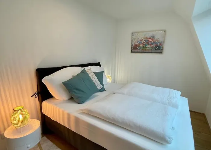 Wohnen Beim Hundertwasserhaus L Hg23 *